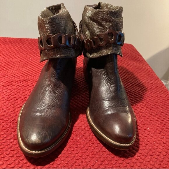 KARSTON Sz 39 Golden Fabric Folded  Top w/ Embellishment Band Almond Toe Booties - Picture 2 of 12